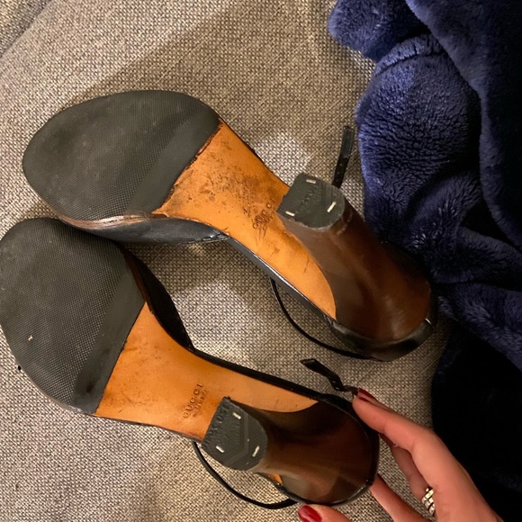 Black Gucci Heels - Picture 3 of 7